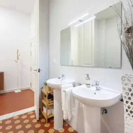 Апартаменты Tarragona Center Beach And Rambla Nova